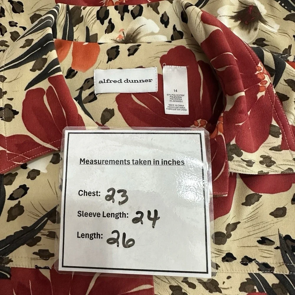NWT Alfred Dunner Long Sleeve Button Jacket Shirt Tan Red Floral Animal Print 14